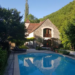 https://le-moulin-de-jules-et-akasha.midi-pyreneeshotels.com