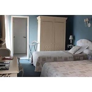 La Poularde Hotel