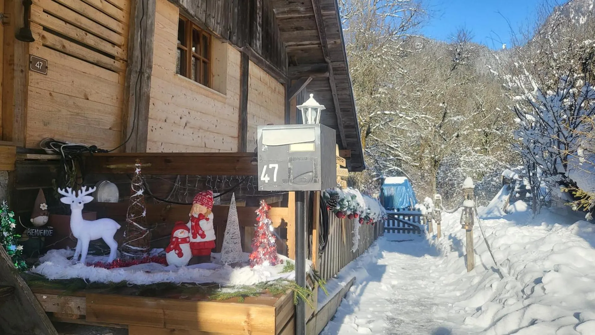 Le Nid Des Cerfs Bed and Breakfast Essert-Romand 0*,  Frankrijk